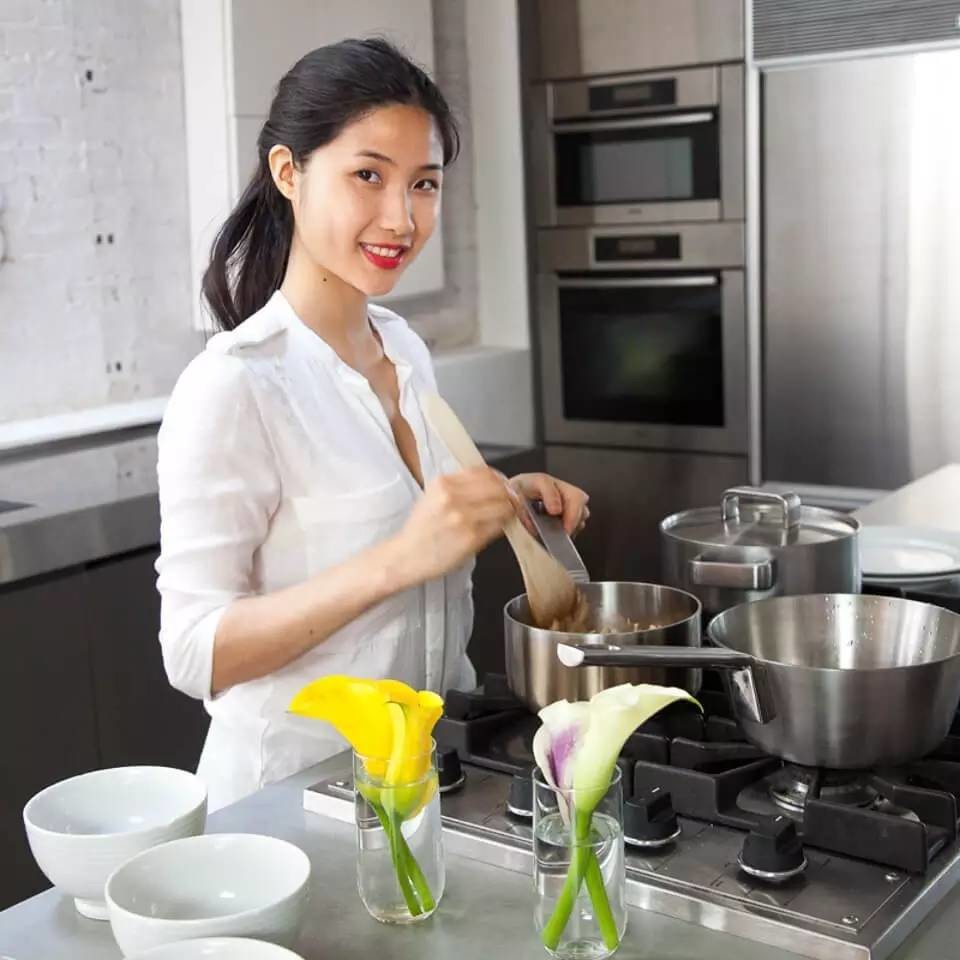 从厌食症到纽约当红素厨，这位华裔女生让素食变得又美又酷！