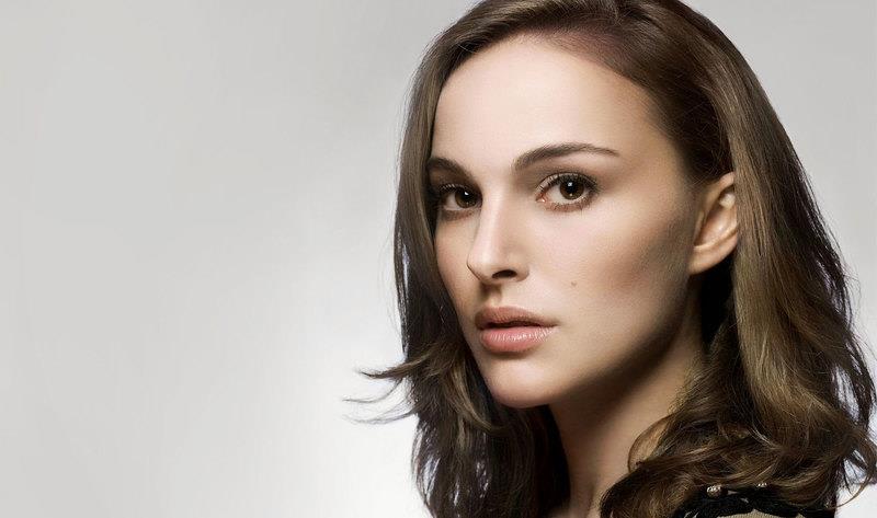 素食主义者女演员娜塔莉·波特曼（Natalie Portman）表示支持为挽救黑人生命而拨款