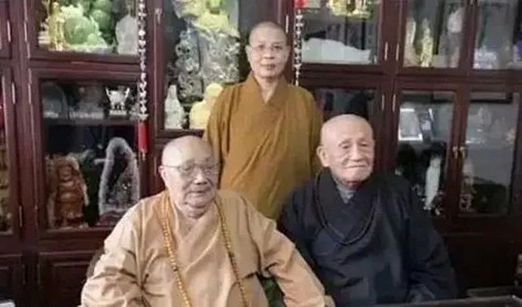 老和尚是为众生而活