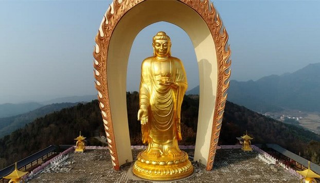 十方诸佛都在自己刹土，宣扬赞叹阿弥陀佛名号
