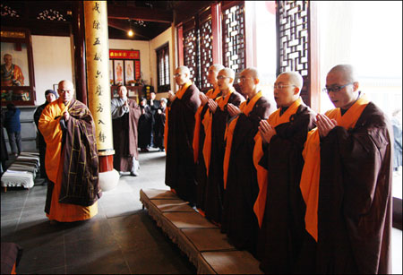 「粪扫衣」与「祖师衣」的释义