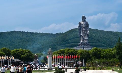 洛桑陀美金刚上师：磕大头的功德利益