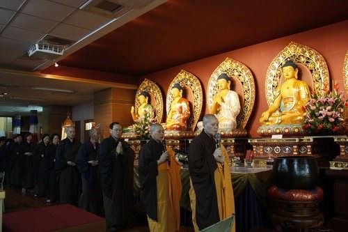 净土法门法师：念佛功夫深浅不是多少，多少没关系，功夫在放下