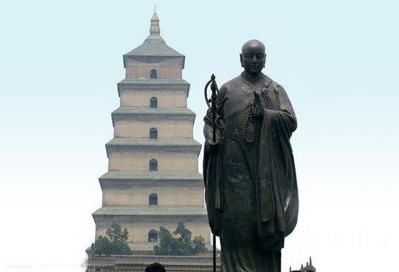怎么看待虚伪的人，虚伪和圆滑一样吗？