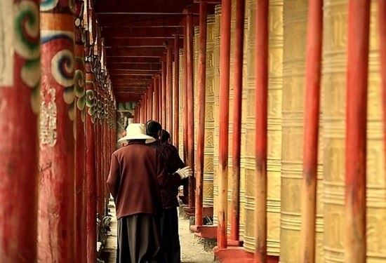 信愿法师：阿弥陀佛四十八愿精解 拾壹、举往生实例 一、本愿念佛  潇洒往生