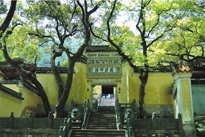 什么是布施？富贵的正因是布施