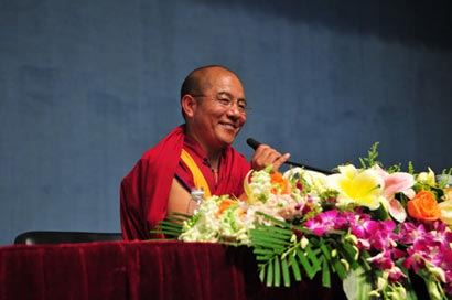 嘎玛仁波切：佛法对于他们而言，已经开始应用于自己的身口意之中