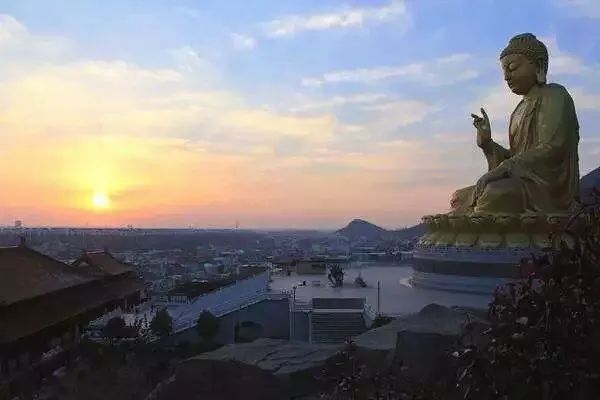 法华会上为何会有五千人退席