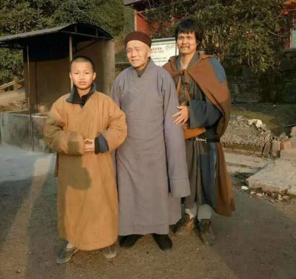 出家看着简单，实际上不简单