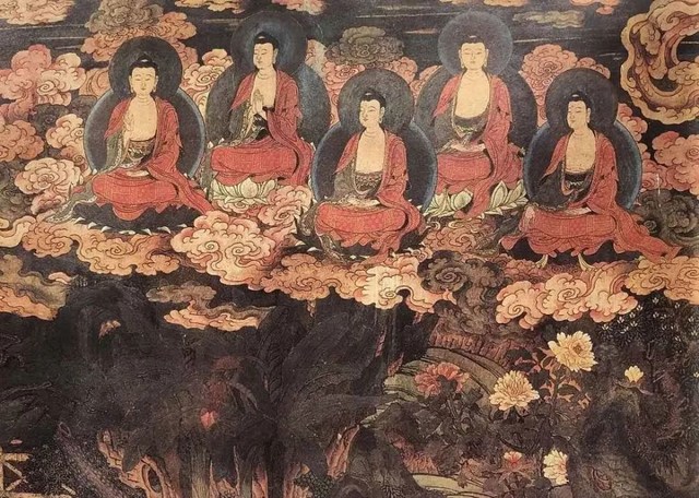 把观音菩萨看作弥陀的化身，是否有佛经根据