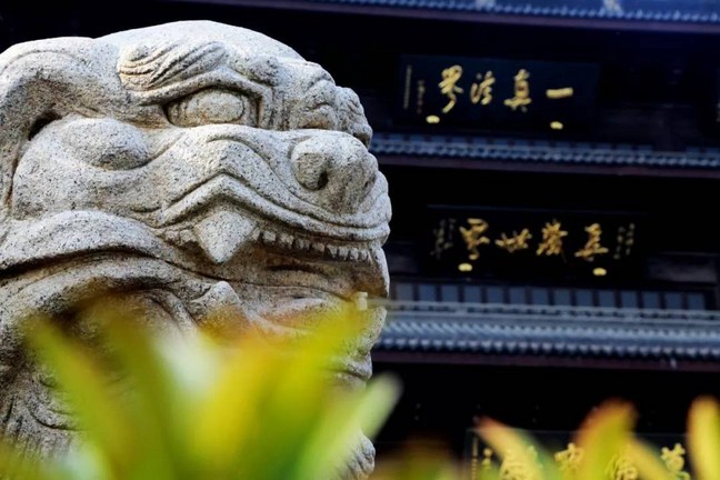 容易发怒，乃福气浅薄之人