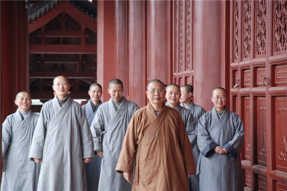 这种爱看上去是乐，实际导致的是苦