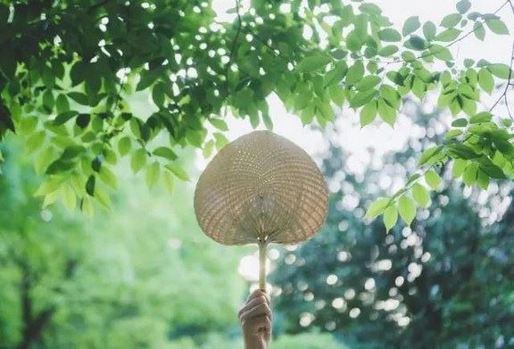 挽回前男友的聊天技巧 高情商的女人都用的方法