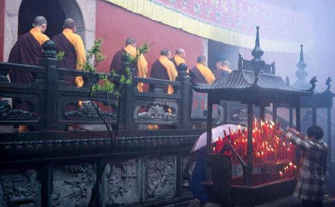 为何参加法会要先斋戒三天呢？为何忏悔业障很重要？ 