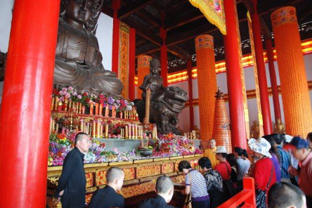 去寺庙拜佛应该怎样发心和回向？ 