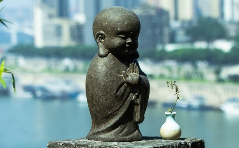 生病是个人因果，给患者捐款会加重他的业障？ 