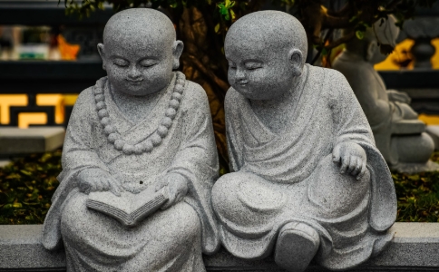 经典何其多,如何选读?是读地藏经还是无量寿经?