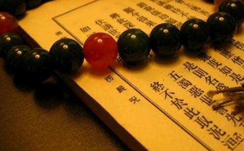 厉鬼附身欲跳楼！诵持梵文楞严咒半年彻底好转 