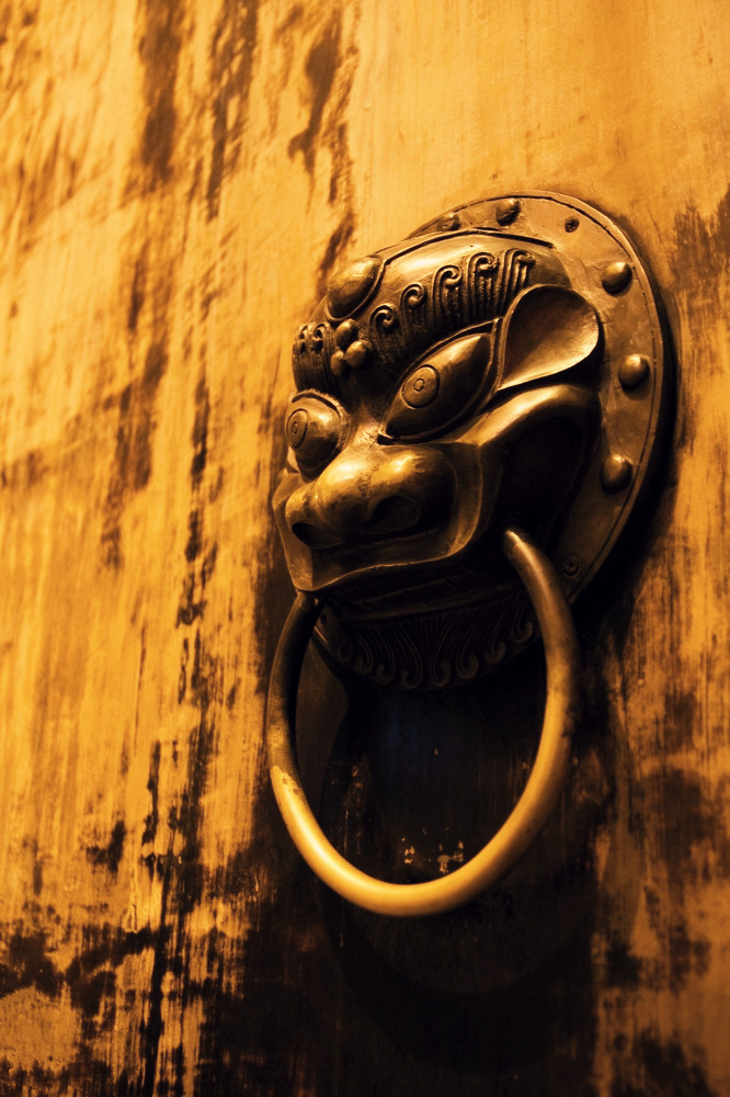 「人之过恶深重者，亦有效验。或心神昏塞，转头即忘；或无事而常烦恼；或见君子而赧然消沮；或闻正论而不乐；或施惠而人反怨；或夜梦颠倒；甚则妄言失志，皆作孽之相也。苟一类此，即须奋发，舍旧图新，幸勿自误！」《晚晴集》·弘一法师辑