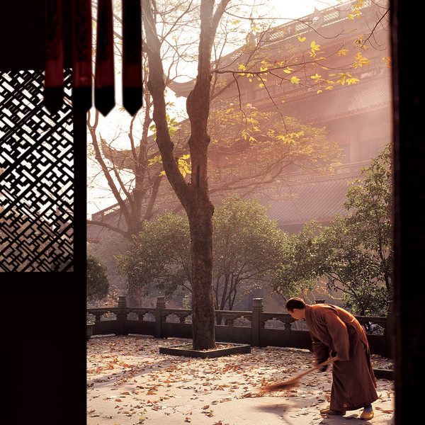 「小人以已之过为人之过，每怨天而尤人。君子以人之过为己之过，每反躬而责己！」《寒笳集》