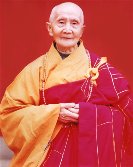 「念佛人要修三种福业。一者孝养父母，奉事师长，慈心不杀，修十善业。二者受持三皈，具足众戒，不犯威仪。三者发菩提心，深信因果，读诵大乘，劝进行者。此三福业，第一代表人天乘的善，第二代表声闻缘觉乘的善，第三代表大乘菩萨行的善。所以学佛，先从做人起，是最起码的。」辑录·惟贤长老开示