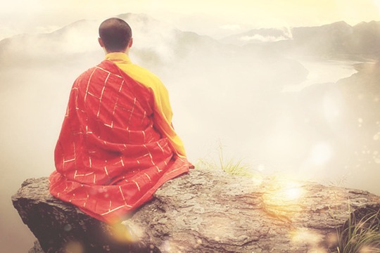 「大其心，容天下之物。虚其心，受天下之善。平其心，论天下之事。潜其心，观天下之理。定其心，应天下之变。」《格言联璧》