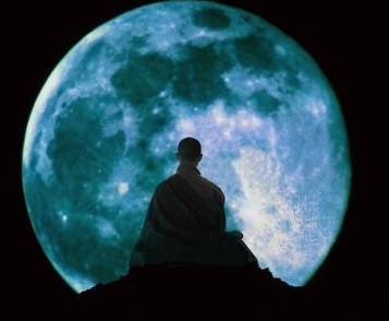 【彻悟大师楷定十六字净土纲宗】彻悟大师教眼圆明，将“真为生死，发菩提心，以深信愿，持佛名号”定为净土纲宗，解曰：无生死心，一切开示，皆为戏论，念佛无由契入；无菩提心，不能感通诸佛、契合本性、圆成佛道、广利群生。而一切行门中，最易下手、至极稳当者，无如以深信愿，持佛名号，求生净土！