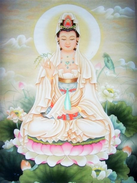 「生产之苦，实为女人最大之苦。（临产要出声念，倘心里默念，不但力弱难以感通，或因努力，有受伤之虞也。）凡念者，无不立即安然而生也！女人平常念佛，自无此苦；即不念之人，临产肯念，亦有奇效。此时但取志诚，切不可以裸露不净、疑有罪过而不敢念也！」辑录《印光法师文钞》·致谢浴淮居士书