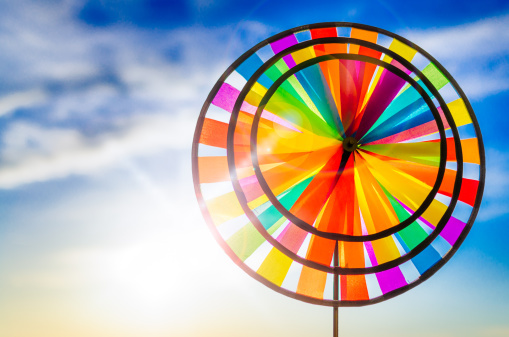 「余教修行歧路曲，此门直入坦途平。三祇行远终难就，十念功成便往生。大石载舟还不没，苍蝇附骥始堪行。扬帆顺水因风便，何惮迢迢十万程？」辑录·《省庵大师劝修净土诗》