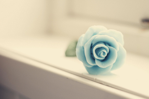 「是非窝里，人用口，我用耳。热闹场中，人向前，我落后。」《格言联璧》