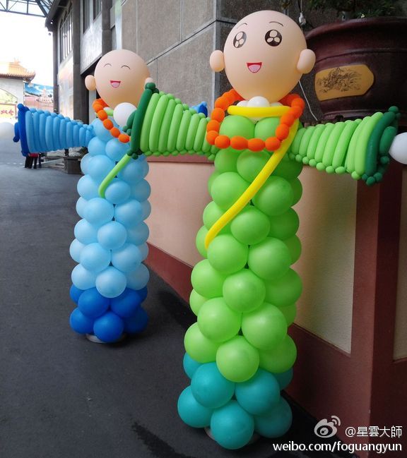 读书，书中所表达的思想、智慧、感情、经验，可能是别人毕生的体验，而读者在短短的时间内，不劳而获，岂不是无限的快乐吗？如果不肯读书，无异放弃了世界上最可贵的财富。