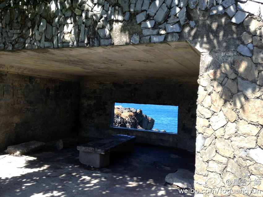 如山水般给人欣赏，如桥梁般供人沟通，如树荫般让人乘凉，如甘泉般解人饥渴；能够自我创造生命的价值，才是吾人所应该追求的生活品味。