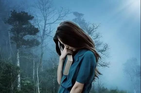 为了爱情，她以死威胁要嫁他，拆散了别人家庭，谁知很快就后悔了