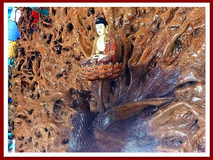 孔雀明王的足迹30——峨眉山大佛寺供奉的孔雀明王