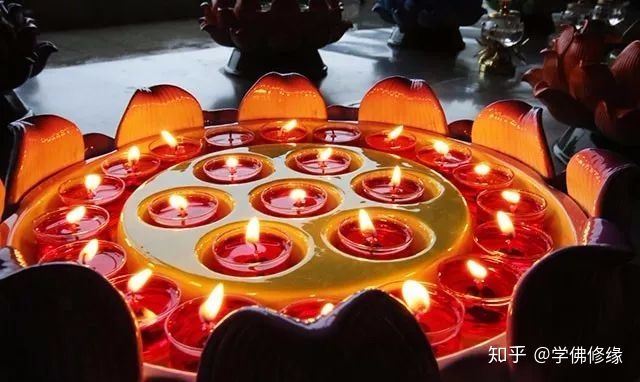 弟子看这一部经每一品后面有几句叫〈补阙真言〉。这个真言和《大方广佛华严经》有什么关系?