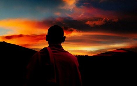 没有福德资粮，看不到自己的富贵庄严相和业障相貌