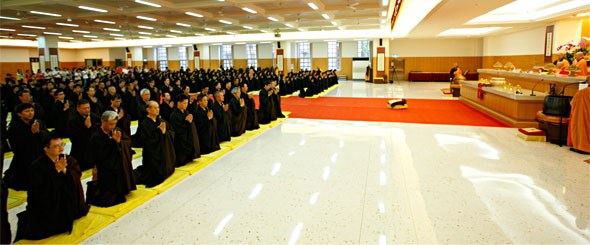 佛经那么讲的那么好，可不可以在经书上画重点