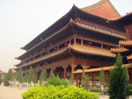 犯戒受到天神责罚，多亏念佛得以免难
