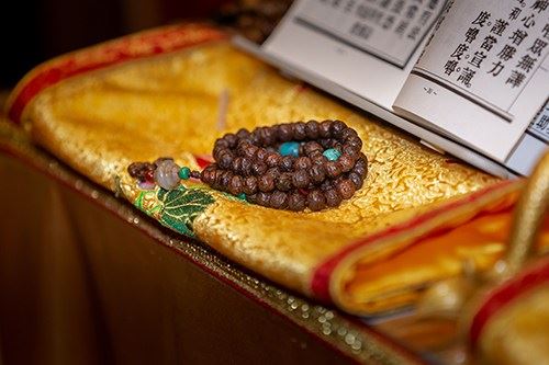 佛教的理想是不是要求人人都出家？