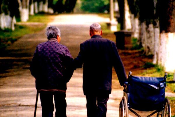 初学佛的人，尤其是女人为何要多诵《地藏经》？