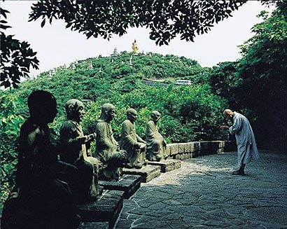 受持八关斋戒的12条利益