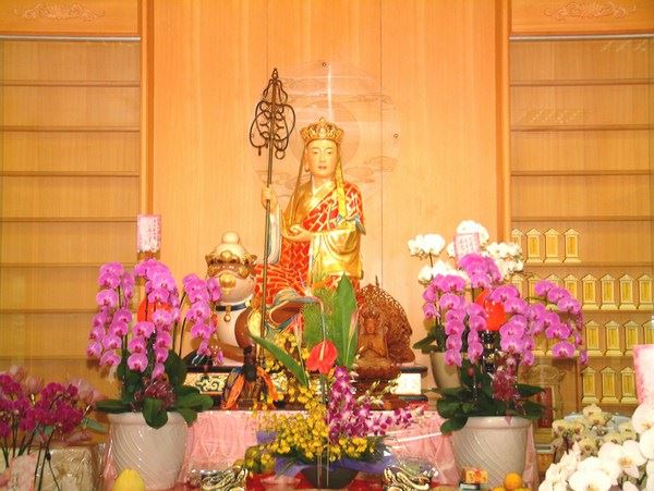 富贵从布施中来，但其果报错综复杂