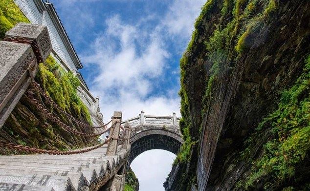 一起来探讨一下佛经中记述的关于观音菩萨身世