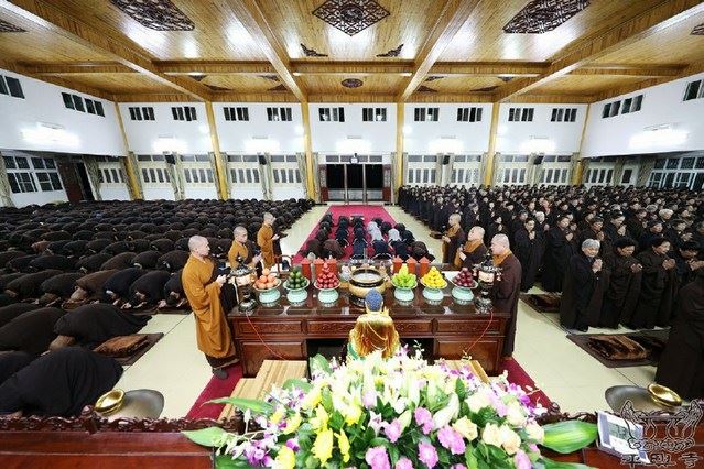 如何理解佛教中的"贪嗔痴"?