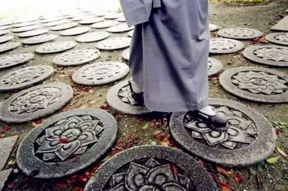 供佛供水的含义与仪轨