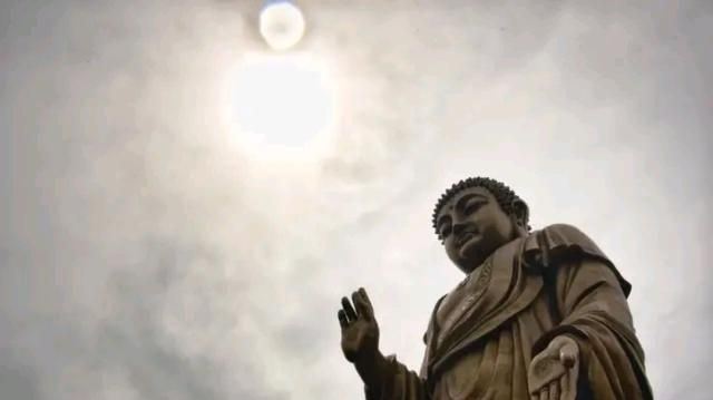 佛说持守五戒必能长命百岁受人尊敬