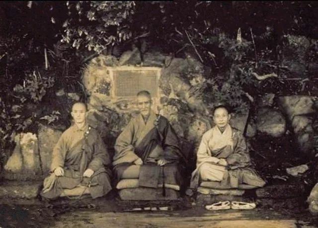 持名念佛是念佛法门中最简单最稳当的方法