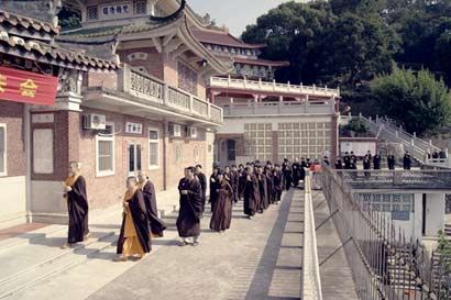 做了鬼也一样逃脱不了的因果报应！