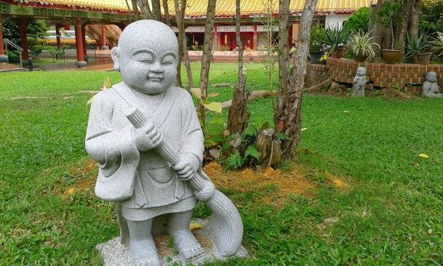 怎样在世俗的工作中积累功德?