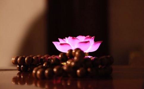 抄写佛经也是正儿八经的修行